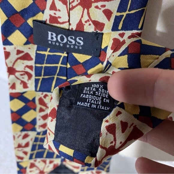 Vintage Boss Hugo Boss Navy Yellow Red Abstract Square Print 100% Silk Tie - Picture 3 of 9